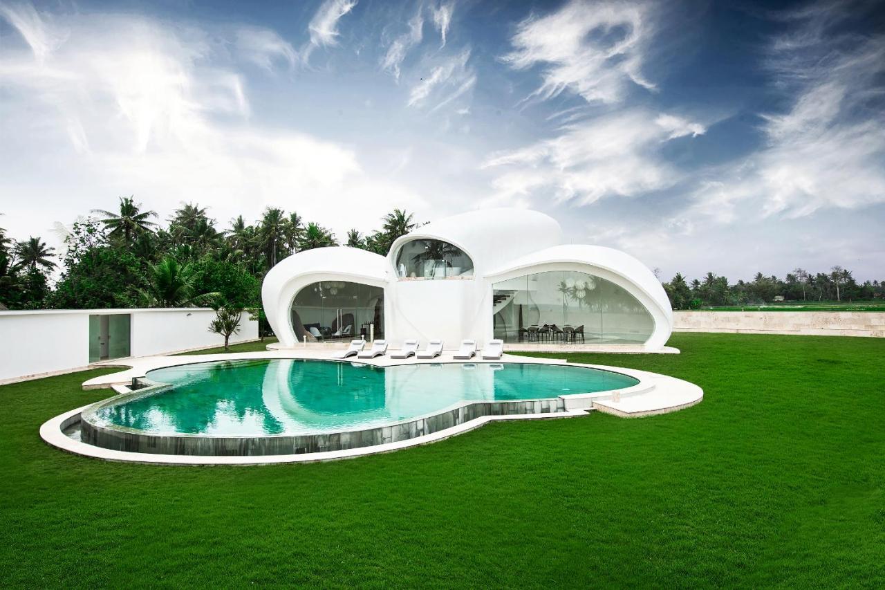 The Cloud Beachfront Villa Tabanan מראה חיצוני תמונה