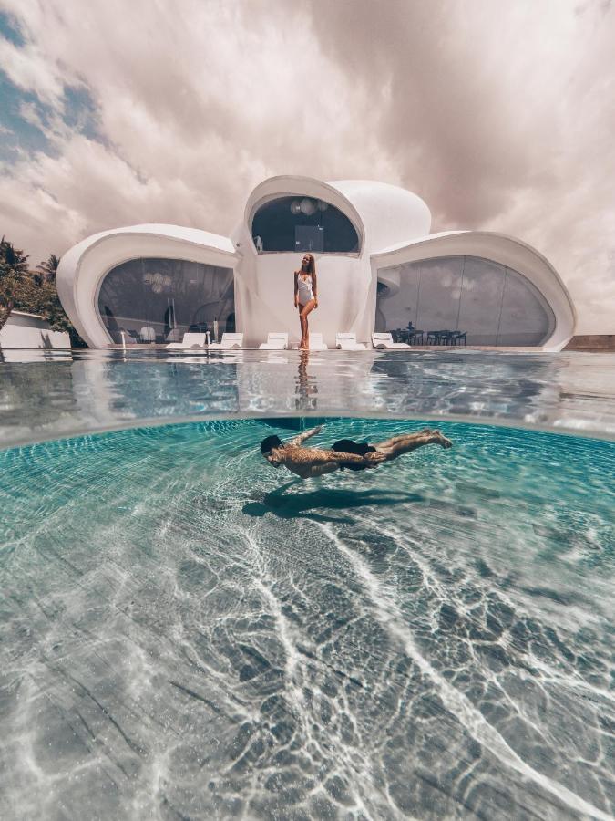 The Cloud Beachfront Villa Tabanan מראה חיצוני תמונה