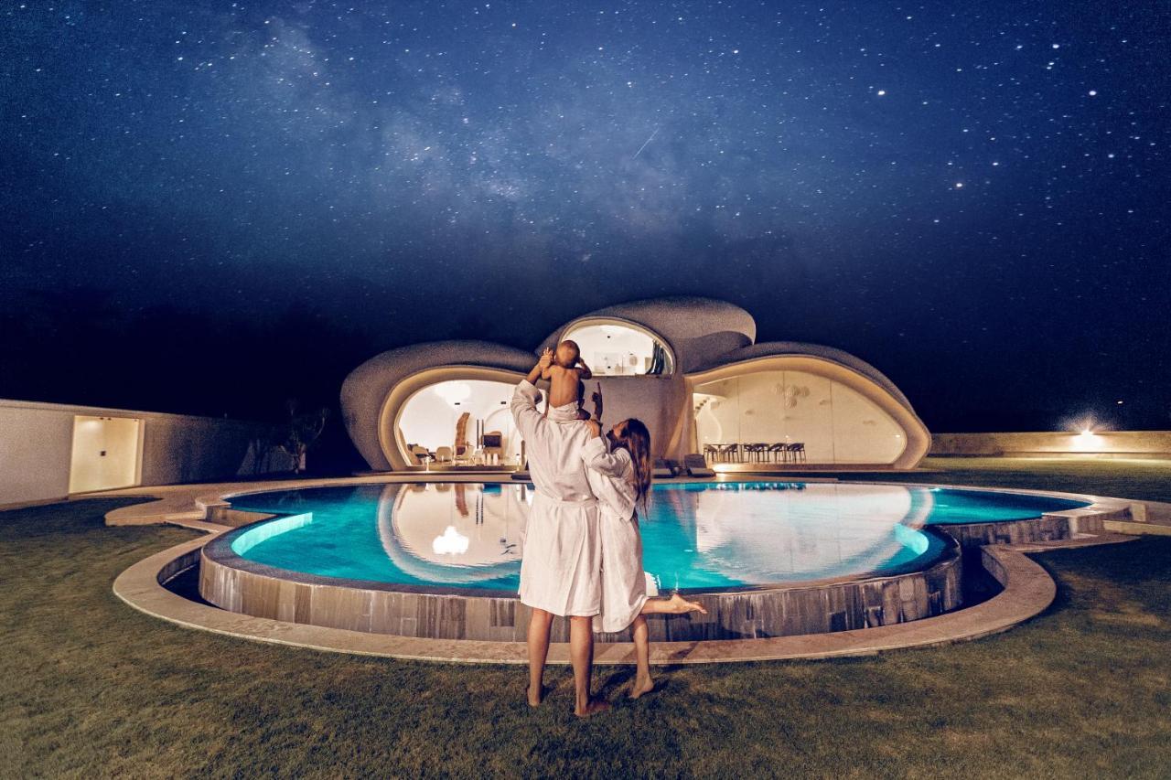 The Cloud Beachfront Villa Tabanan מראה חיצוני תמונה
