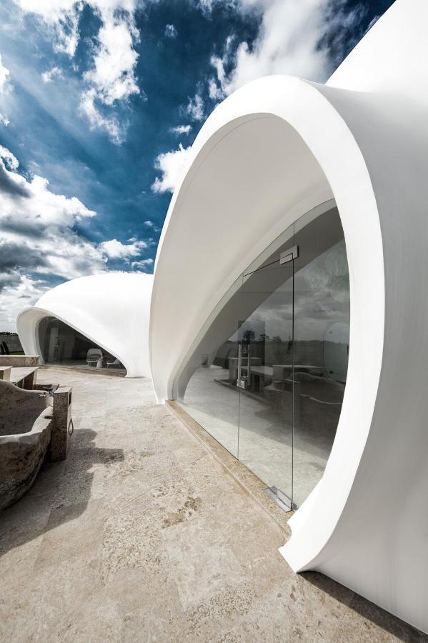 The Cloud Beachfront Villa Tabanan מראה חיצוני תמונה