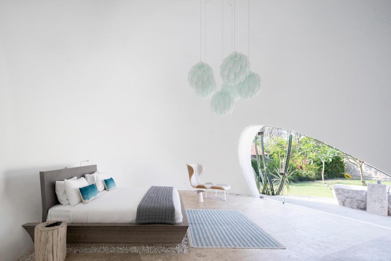 The Cloud Beachfront Villa Tabanan מראה חיצוני תמונה