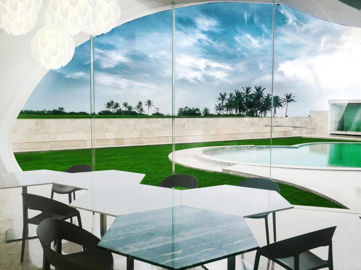 The Cloud Beachfront Villa Tabanan מראה חיצוני תמונה